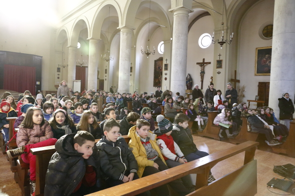 I fanciulli del catechismo visionano il filmato su Don Bosco
